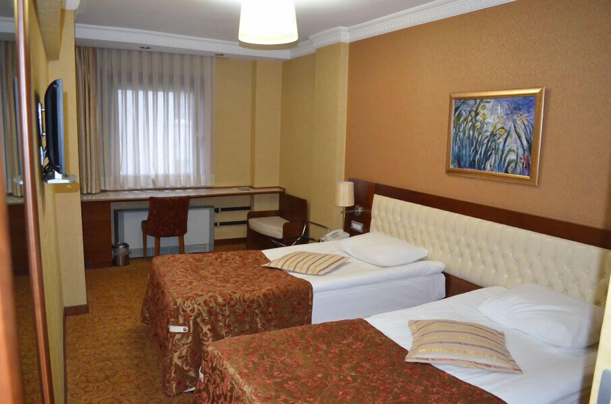 Yuksel Hotel Istanbul Bagian luar foto